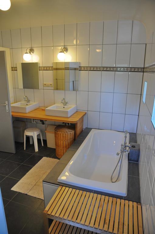 A Cote De L'Epicerie Villa Bonsin Bilik gambar